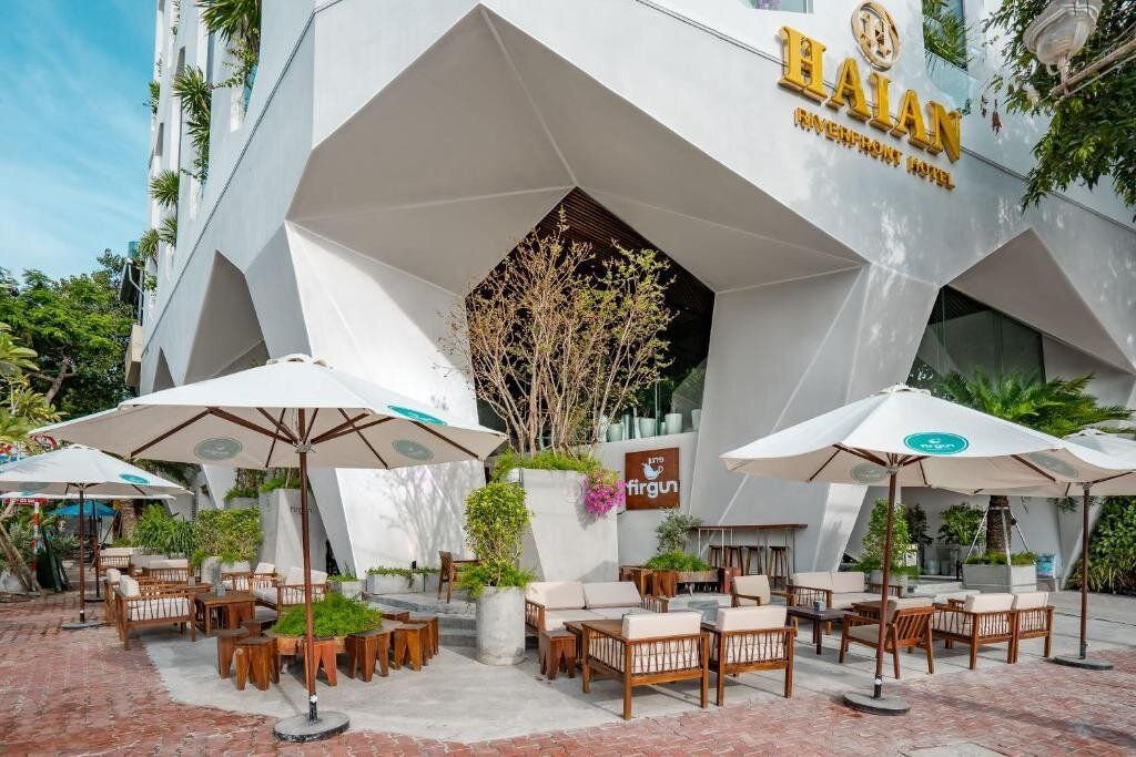 Review Haian Riverfront Hotel Da Nang: khách sạn 4 sao ven sông Hàn tại Đà Nẵng