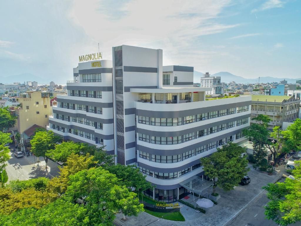 Magnolia Hotel Da Nang Review Chi Tiết Khách Sạn Trung Tâm Gần Sông Hàn