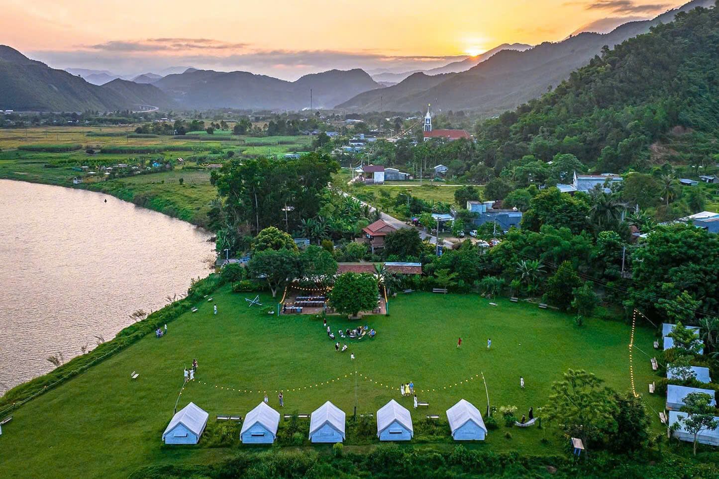 Yên Retreat: Hành Trình Tìm Về Sự Bình Yên Giữa Thiên Nhiên Nguyên Bản