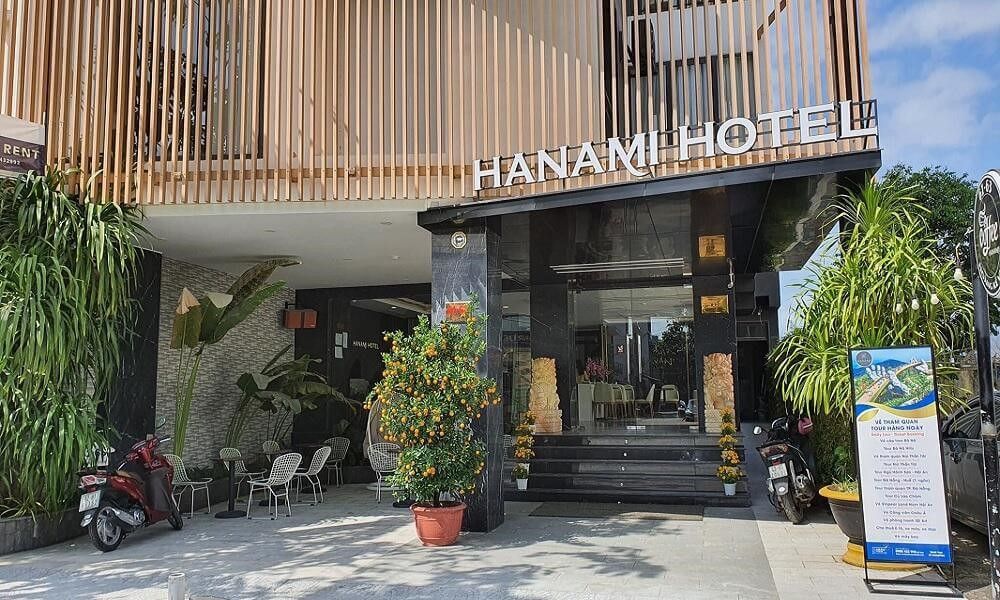 Review Hanami Hotel-61-63 Hoàng Kế Viêm