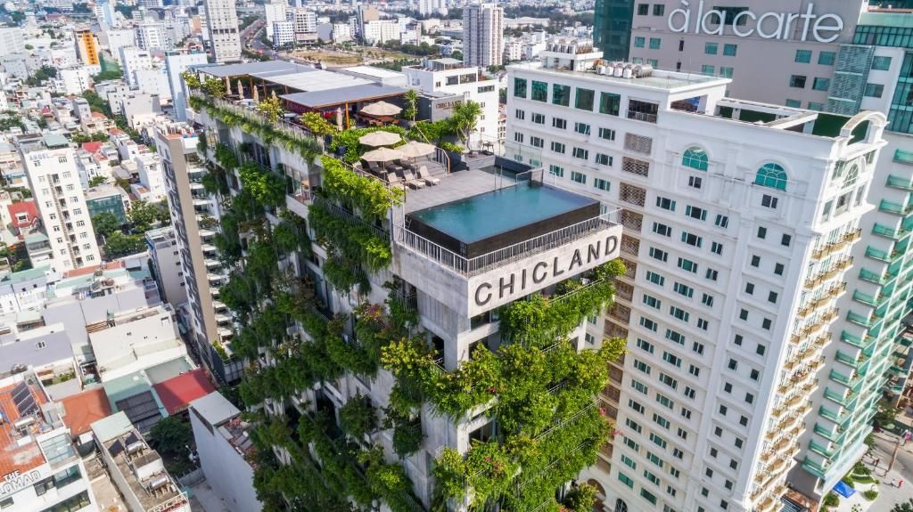 Chicland Hotel Danang Review 2026: Trải Nghiệm Khách Sạn Xanh Bên Biển Mỹ Khê Có Gì Đặc Biệt?