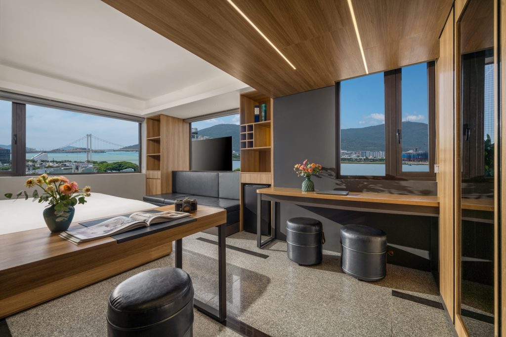 Rest Hotel: Khách sạn Đà Nẵng có view lãng mạn dành cho cặp đôi