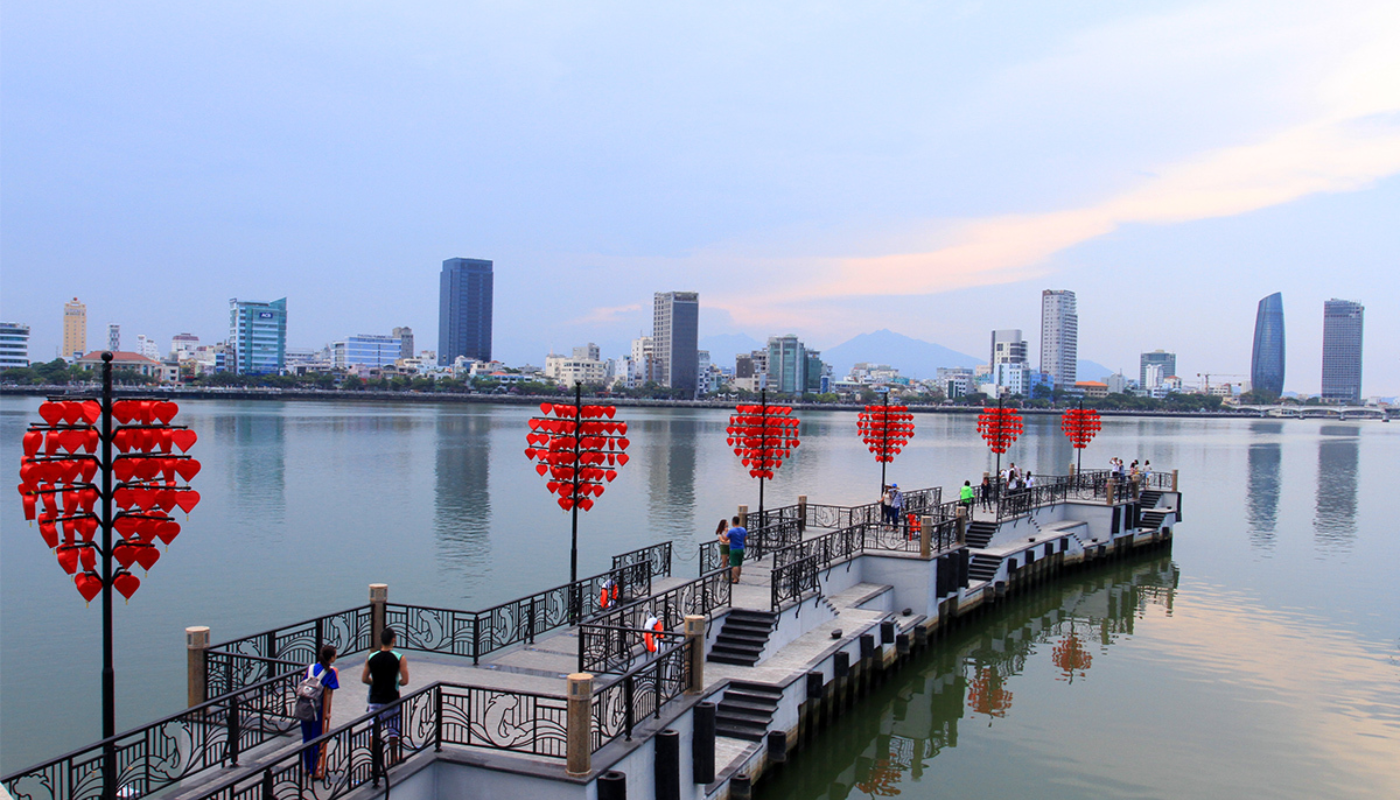 Cầu tình yêu Đà Nẵng nơi hẹn ước lãng mạn bên sông Hàn