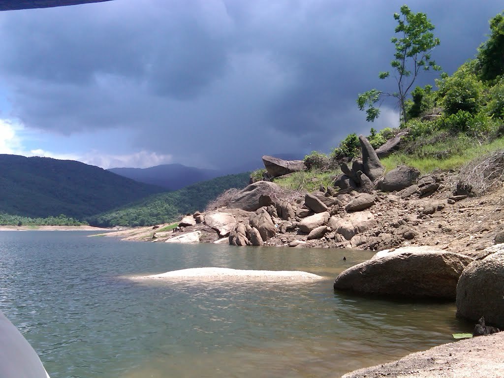 Hồ Đồng Xanh Đồng Nghệ điểm đến xanh mát giữa thiên nhiên Đà Nẵng