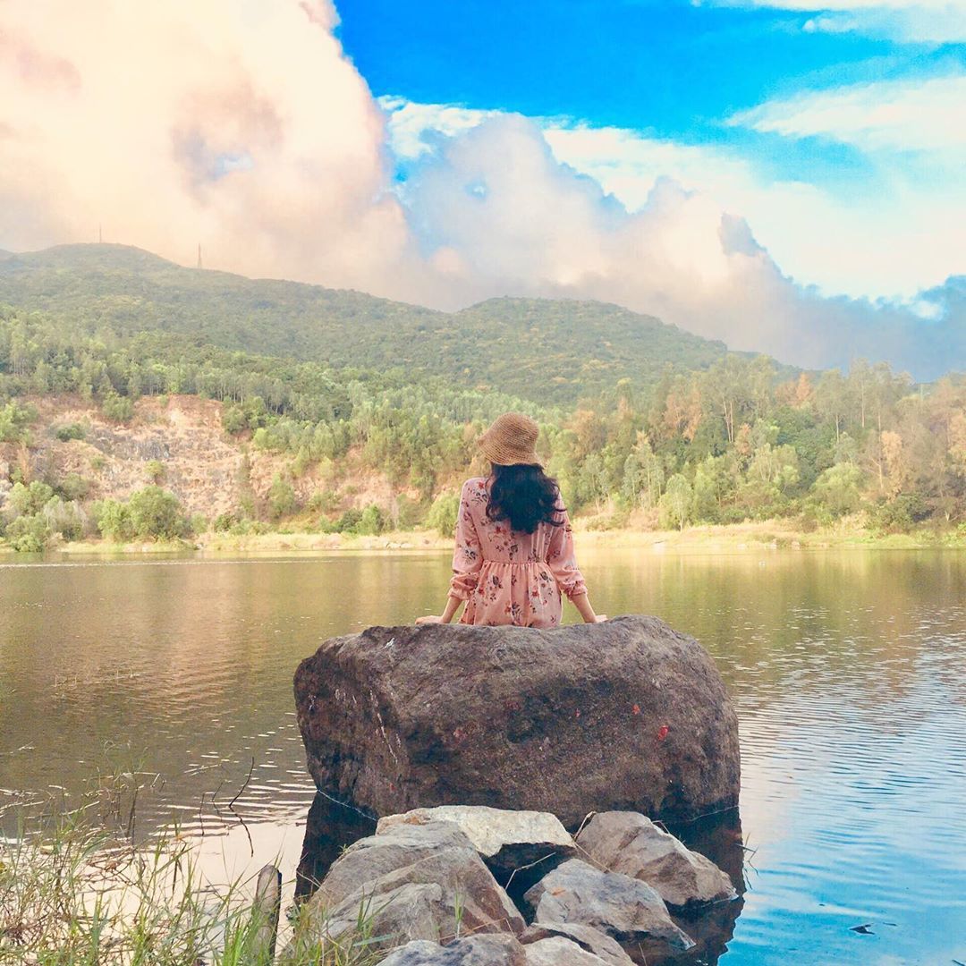 Hồ Xanh Đà Nẵng: Vẻ Đẹp Nguyên Sơ Giữa Núi Rừng Và Biển Trời