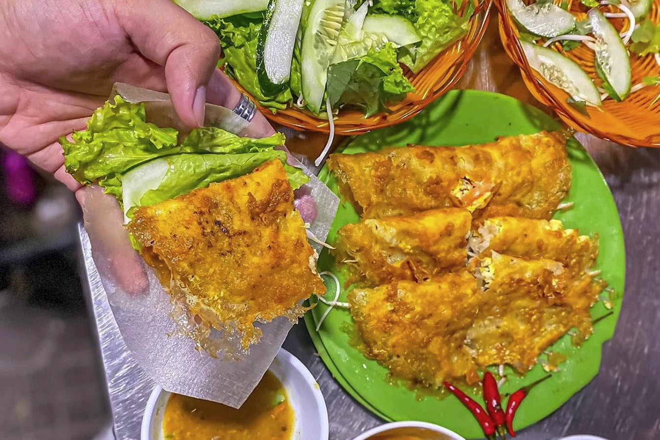 Kinh nghiệm du lịch Đà Nẵng mùa mưa: Hành trình khám phá thành phố sông Hàn