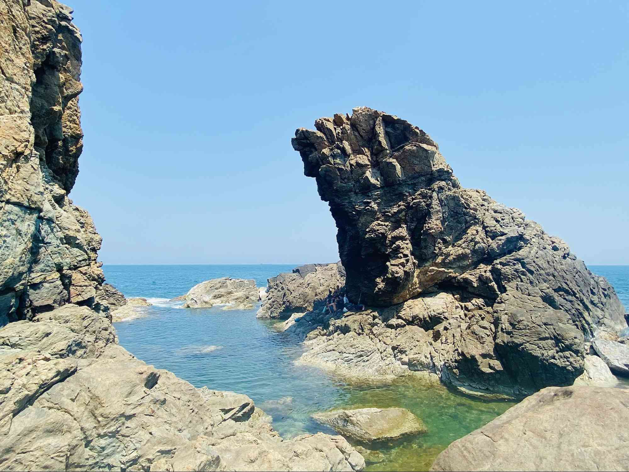 Mũi Nghê Đà Nẵng viên ngọc hoang sơ nơi bình minh chạm biển