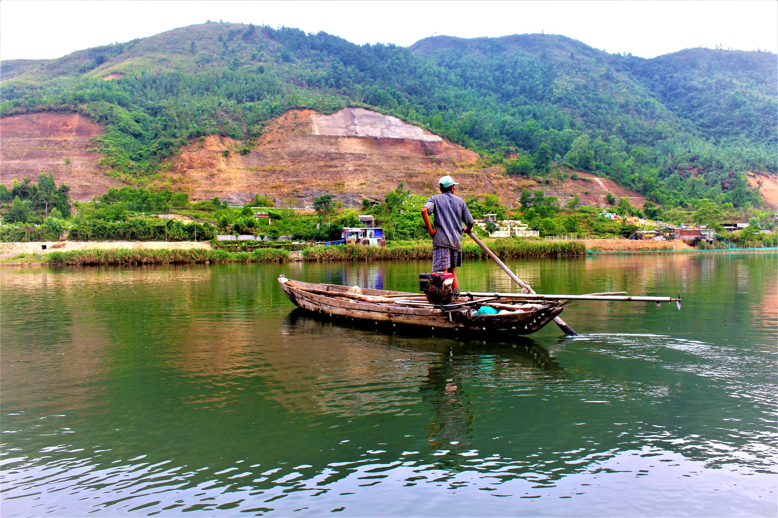 Sông cu đê: Vẻ Đẹp Nguyên Sơ Giữa Núi Rừng Và Biển Trời Đà Nẵng