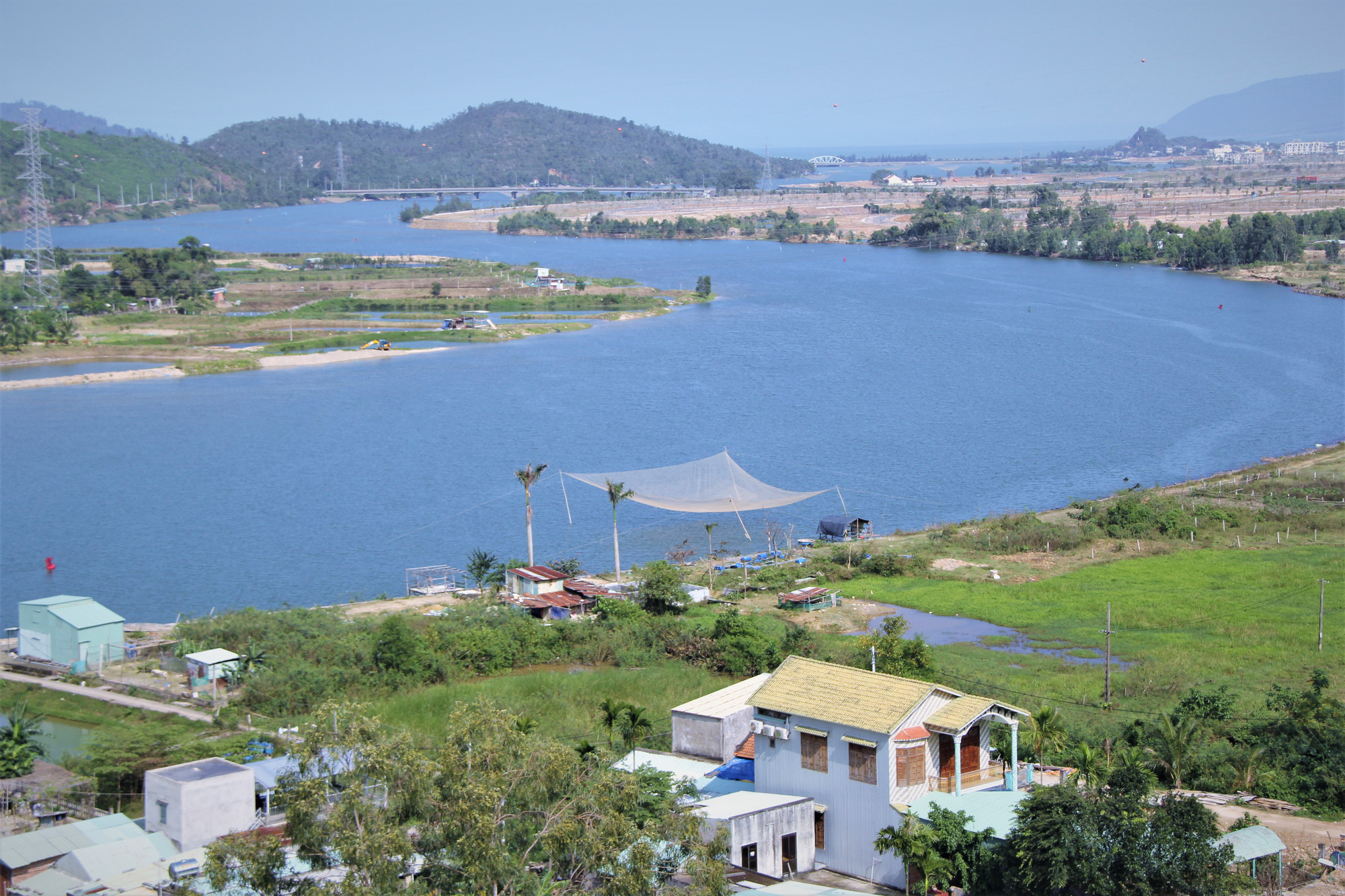 Sông cu đê: Vẻ Đẹp Nguyên Sơ Giữa Núi Rừng Và Biển Trời Đà Nẵng