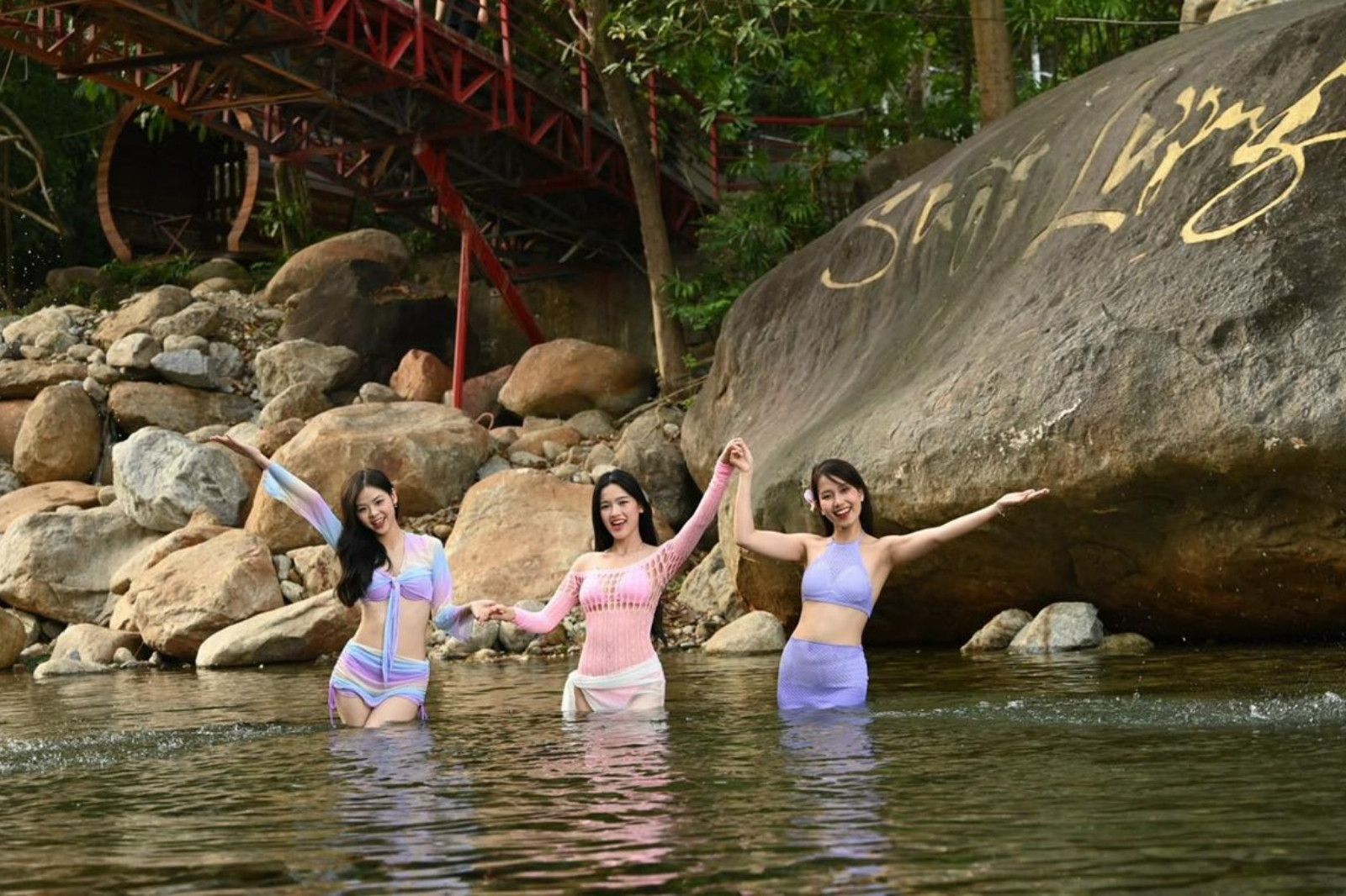 Suối Lương: Bản Giao Hưởng Xanh Giữa Núi Rừng Và Biển Trời Đà Nẵng