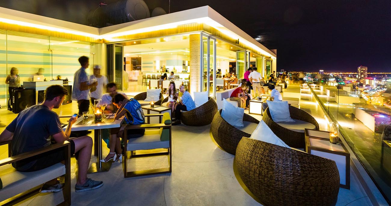 Top 14 Quán cafe view đẹp Đà Nẵng: Hành trình khám phá những góc nhìn “triệu đô” của thành phố biển