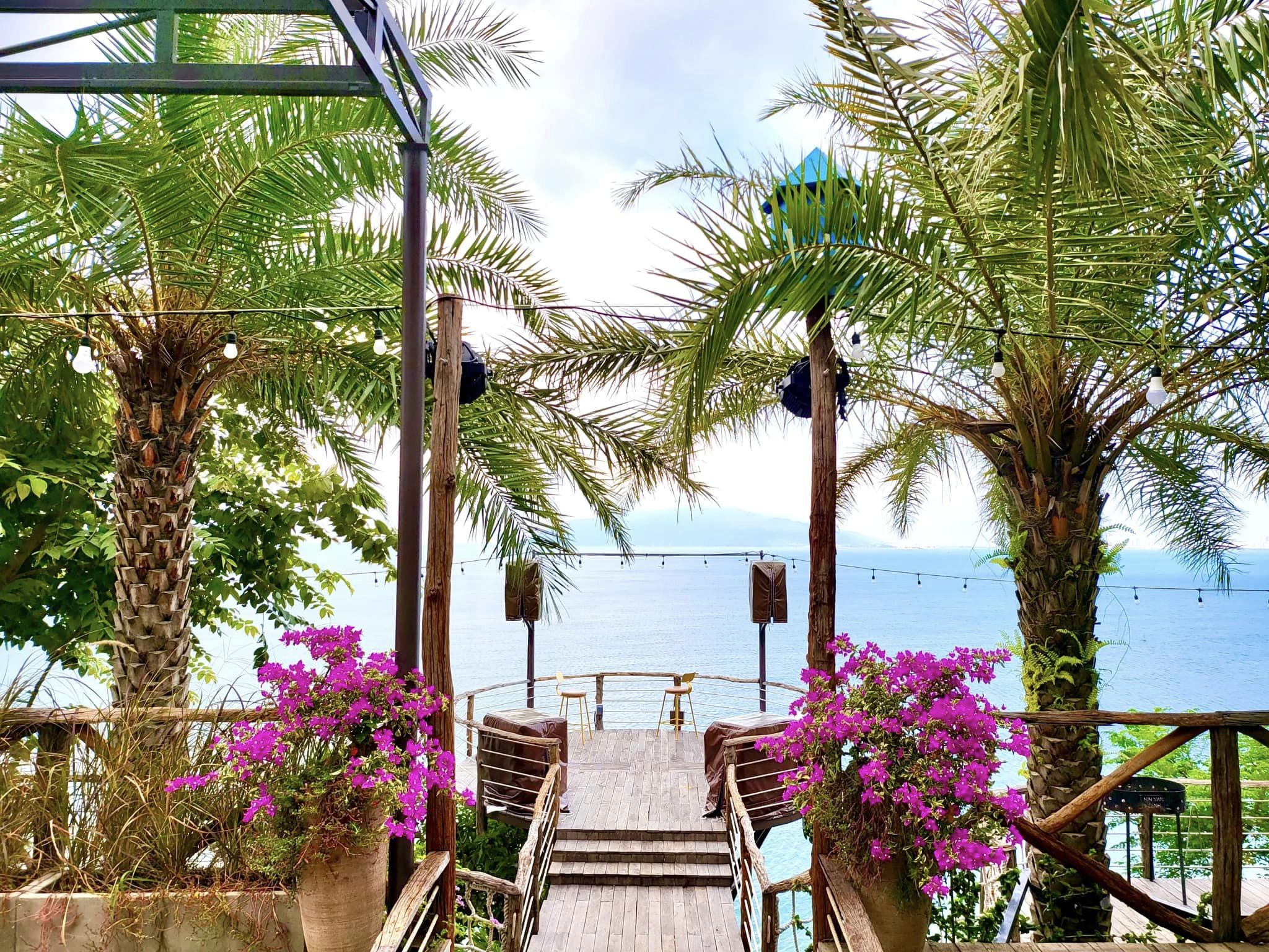 Top 14 Quán cafe view đẹp Đà Nẵng: Hành trình khám phá những góc nhìn “triệu đô” của thành phố biển