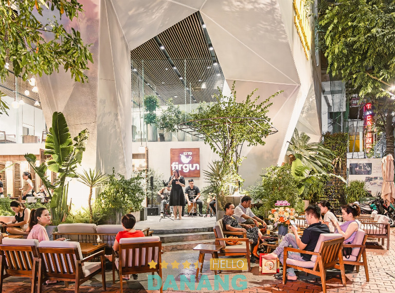 Top 15 Quán Cafe Đẹp Gần Cầu Rồng Với View Sông Hàn Đáng Ghé Khi Đến Đà Nẵng