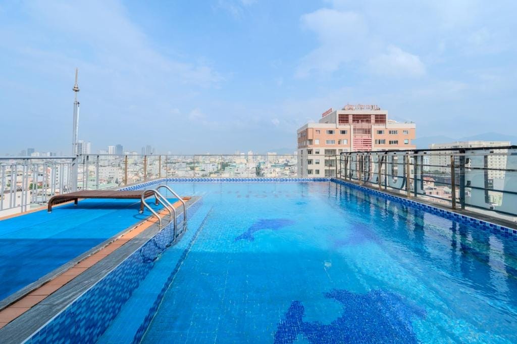 Adela Boutique Hotel Review – Không gian nghỉ dưỡng boutique gần biển Mỹ Khê
