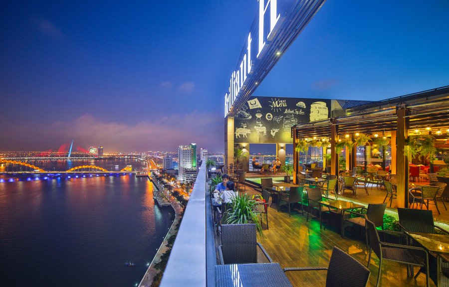 Brilliant Hotel Review Chi Tiết Khách Sạn 4 Sao Ven Sông Hàn Tại Đà Nẵng