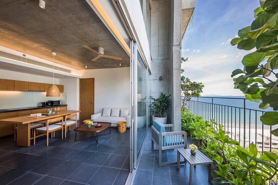 Chicland Hotel Danang Review 2026: Trải Nghiệm Khách Sạn Xanh Bên Biển Mỹ Khê Có Gì Đặc Biệt?
