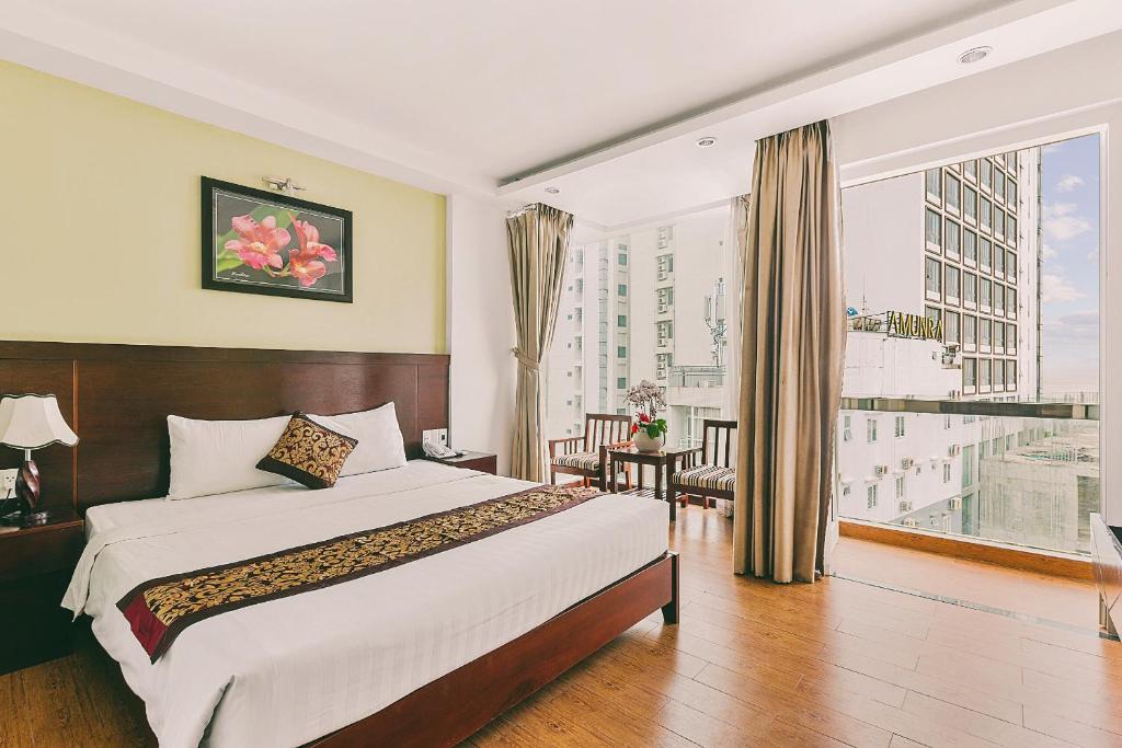 Dragon Sea Hotel Review 2026: Trải Nghiệm Lưu Trú Gần Biển Mỹ Khê Có Gì Đáng Chú Ý?