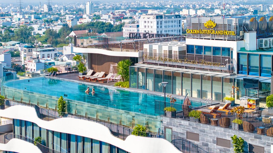 Golden Lotus Hotel Đà Nẵng Review Chi Tiết 2026 – Trải Nghiệm Lưu Trú Gần Biển Mỹ Khê