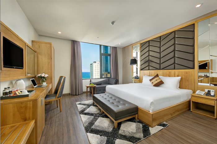 Khách sạn Grand Sunrise Boutique Review Chi Tiết 2026: Trải Nghiệm Lưu Trú Gần Biển Mỹ Khê