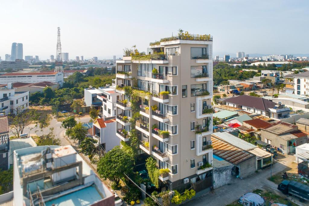 Oasis Hotel & Apartment Review 2026: Trải Nghiệm Lưu Trú Gần Biển Mỹ Khê Có Gì Nổi Bật?