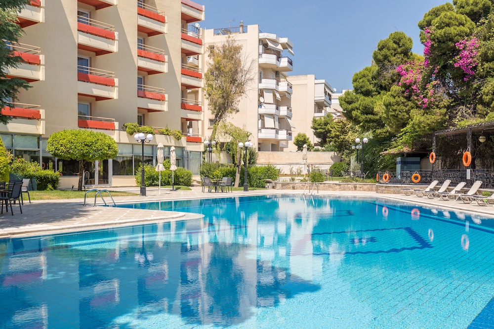 Oasis Hotel & Apartment Review 2026: Trải Nghiệm Lưu Trú Gần Biển Mỹ Khê Có Gì Nổi Bật?