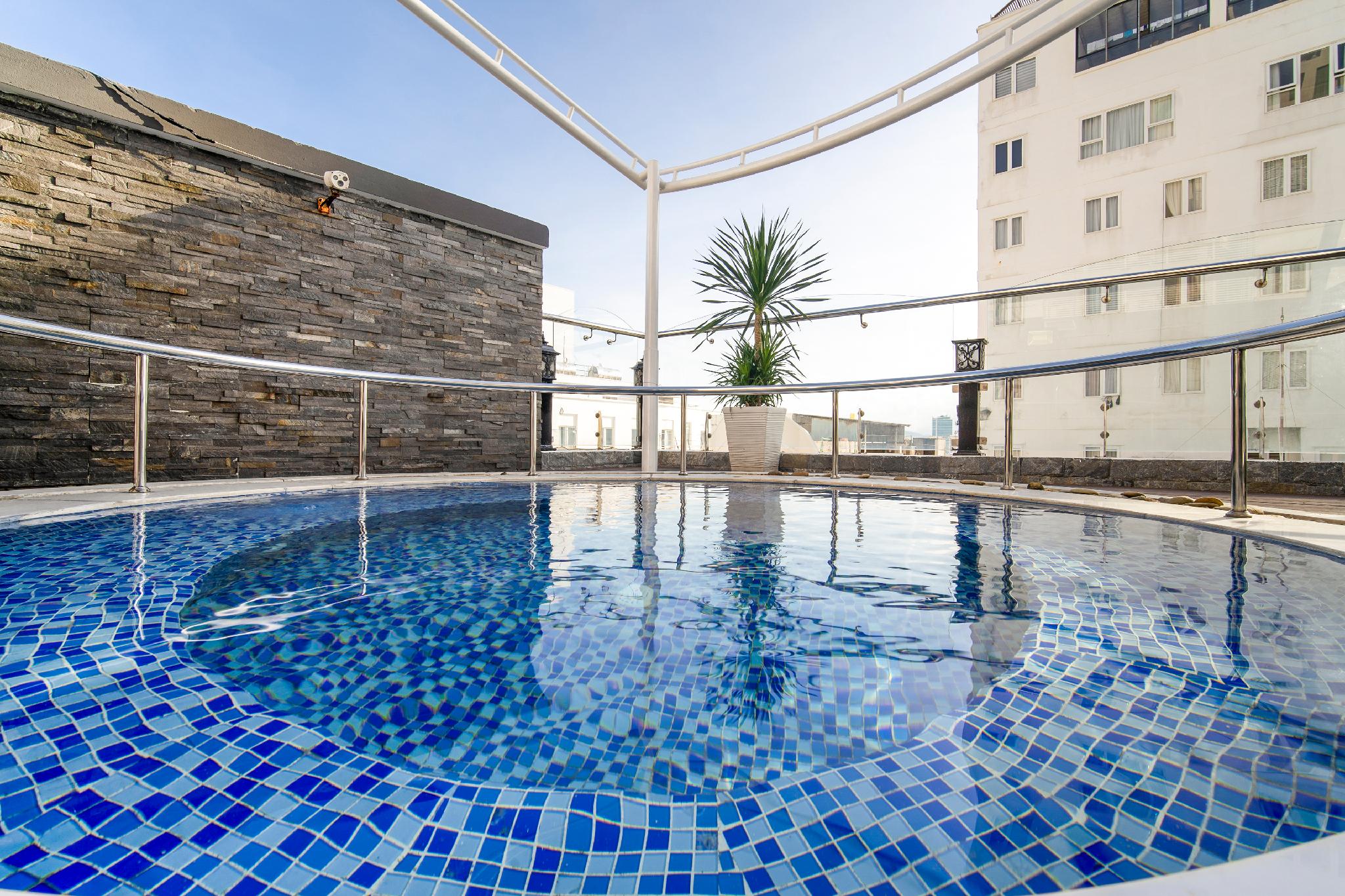 Orchide’es Ocean Hotel Review Chi Tiết 2026 – Trải Nghiệm Lưu Trú Gần Biển Đà Nẵng