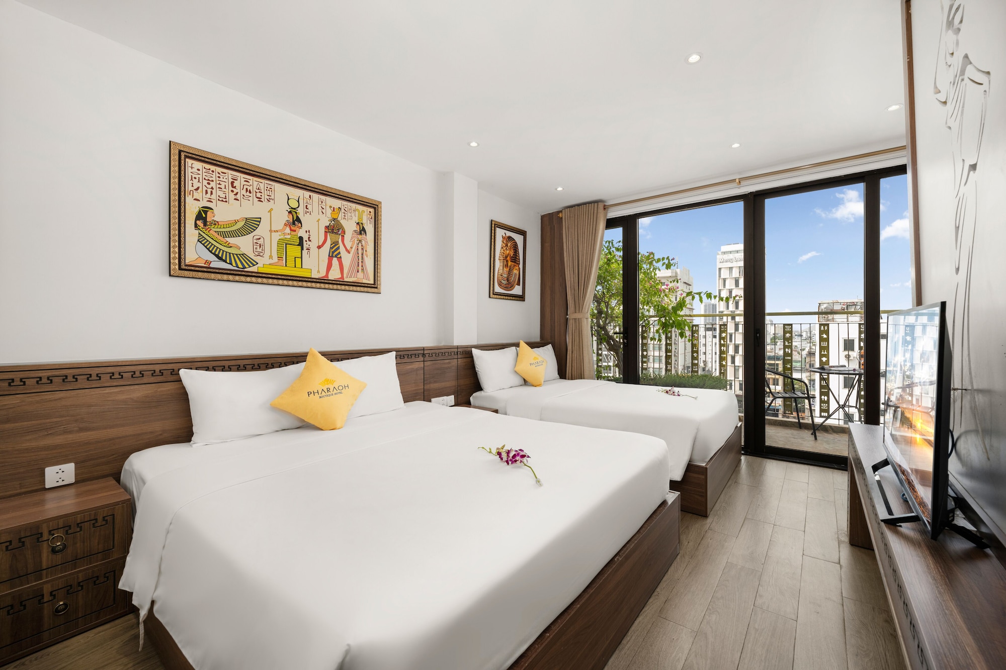Pharaoh Boutique Hotel Danang Review Chi Tiết: Trải Nghiệm Lưu Trú Gần Biển Mỹ Khê