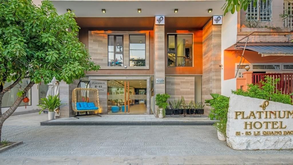 Platinum Beach Hotel Da Nang Review 2026: Khách sạn gần biển Mỹ Khê với không gian hiện đại và tiện nghi