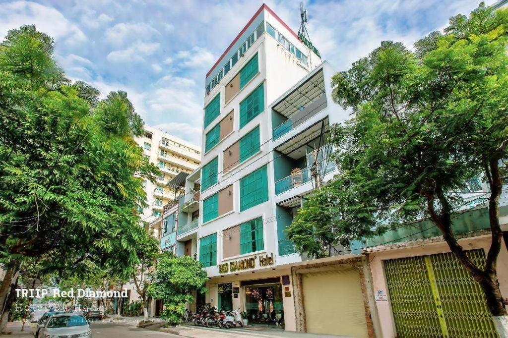 Red Diamond Đà Nẵng by Bay Luxury Review Chi Tiết Khách Sạn Tiện Nghi Gần Trung Tâm