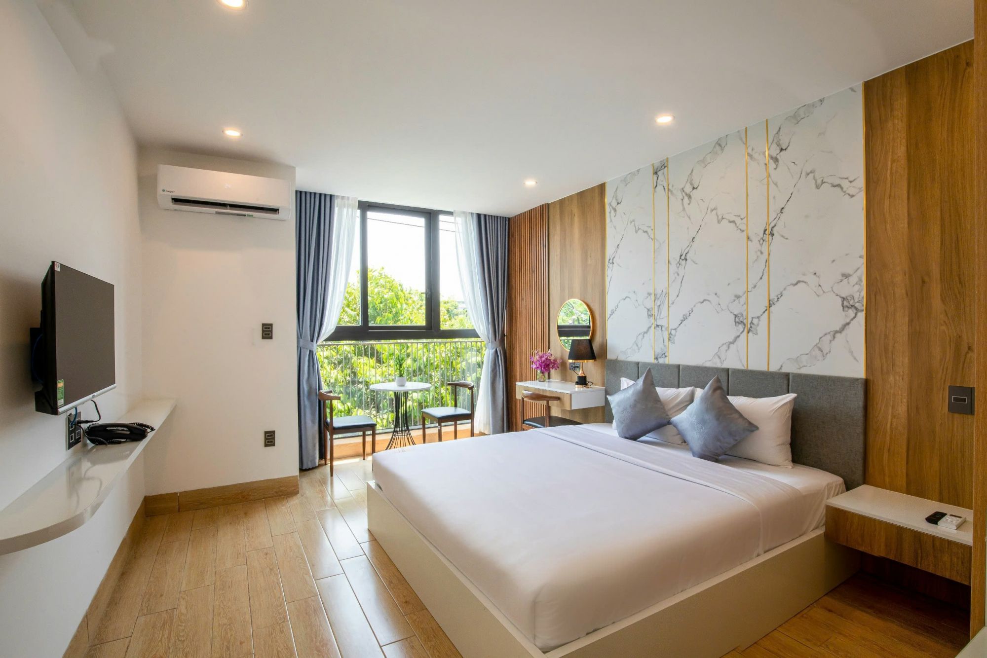 Review FIRST Studio Hotel Da Nang: khách sạn studio 2.5 sao gần Helio Center và Asia Park