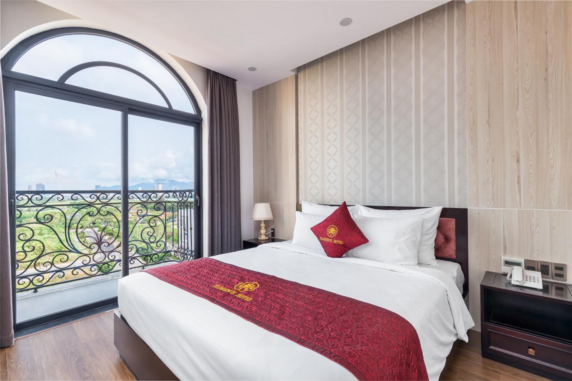 Review Florence Hotel: khách sạn 4 sao gần Helio Center, Asia Park và biển Mỹ Khê