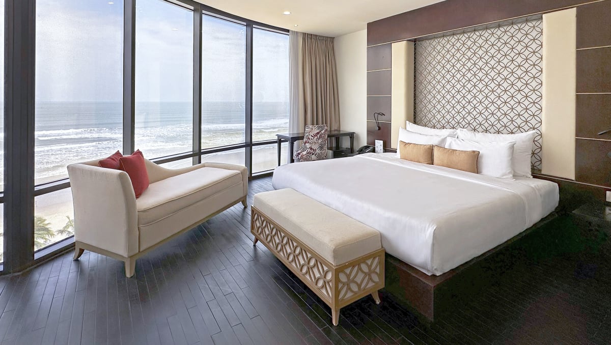 Review Holiday Beach Hotel Danang – Trải nghiệm lưu trú sát biển Mỹ Khê có gì đáng chú ý?