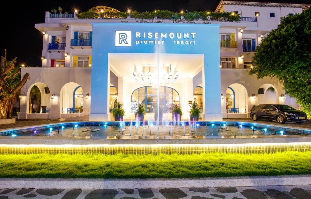 Review Risemount Premier Resort Đà Nẵng – Khu nghỉ dưỡng phong cách Santorini giữa lòng thành phố