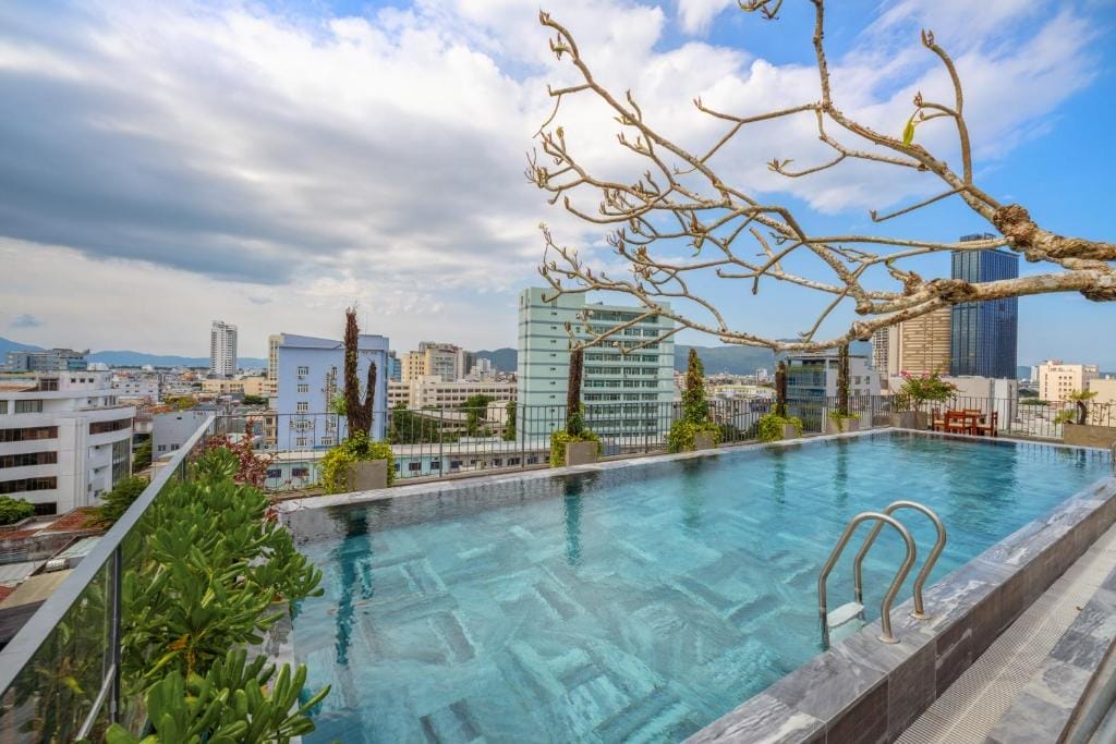 Review Vernal Hotel & Apartment Da Nang: căn hộ hiện đại gần Cầu Rồng, Mỹ Khê và Chợ Hàn