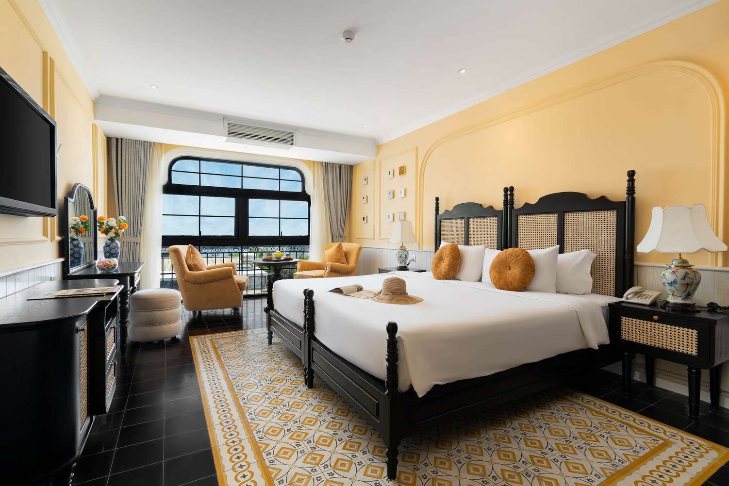 The Now Boutique Hotel Review 2026: Trải nghiệm lưu trú gần biển Mỹ Khê có gì nổi bật?
