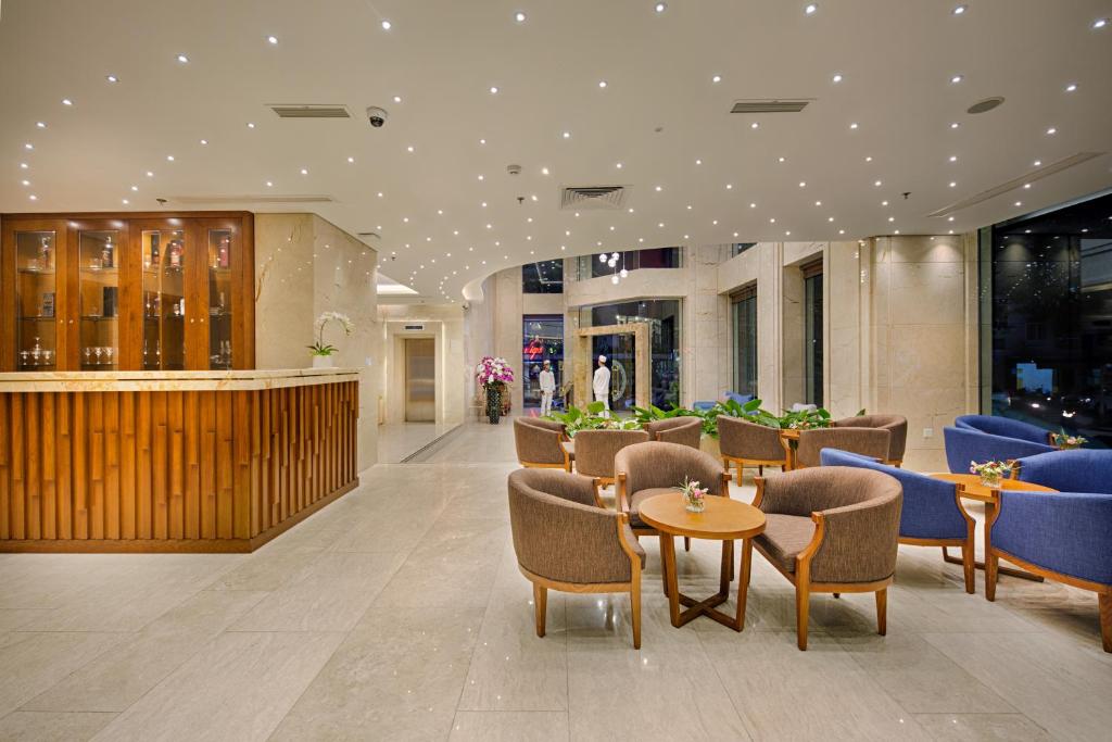 Val Soleil Hotel Review Chi Tiết Khách Sạn 4 Sao Ngay Trung Tâm Đà Nẵng