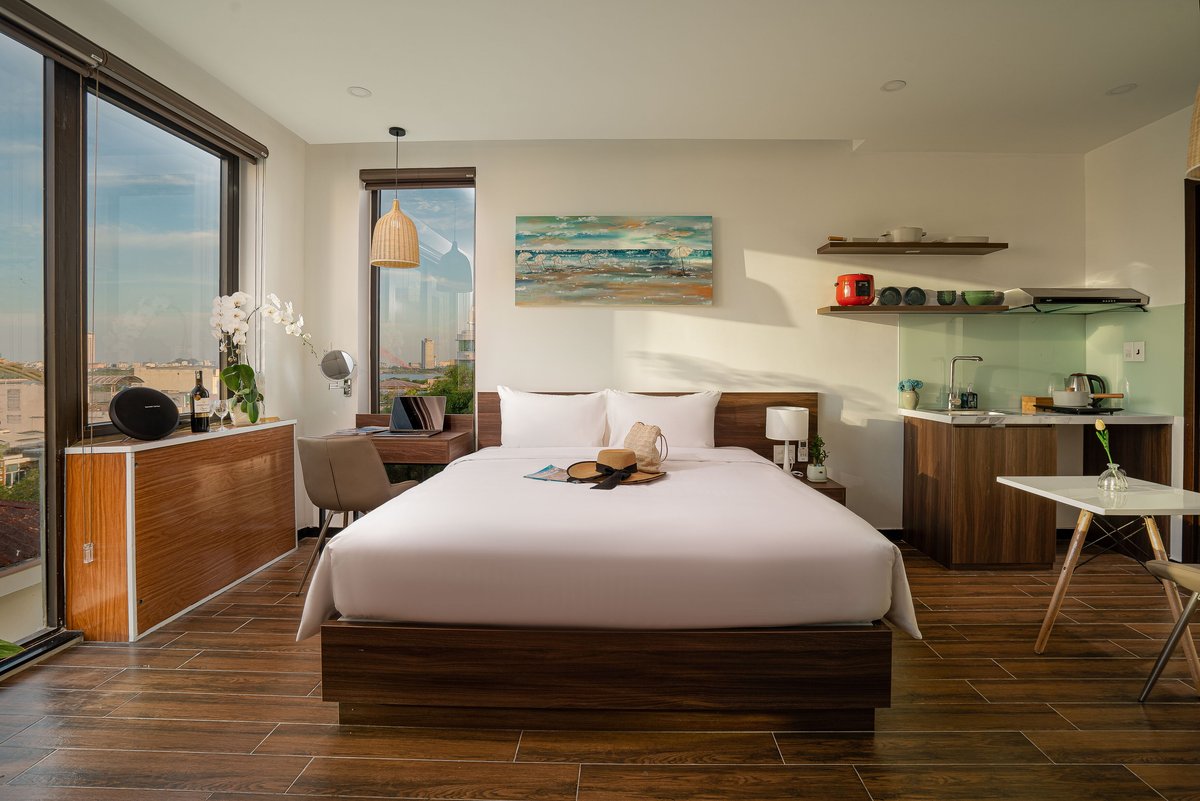 Dragon View Riverfront Hotel Review Chi Tiết Khách Sạn Gần Sông Hàn Đáng Trải Nghiệm