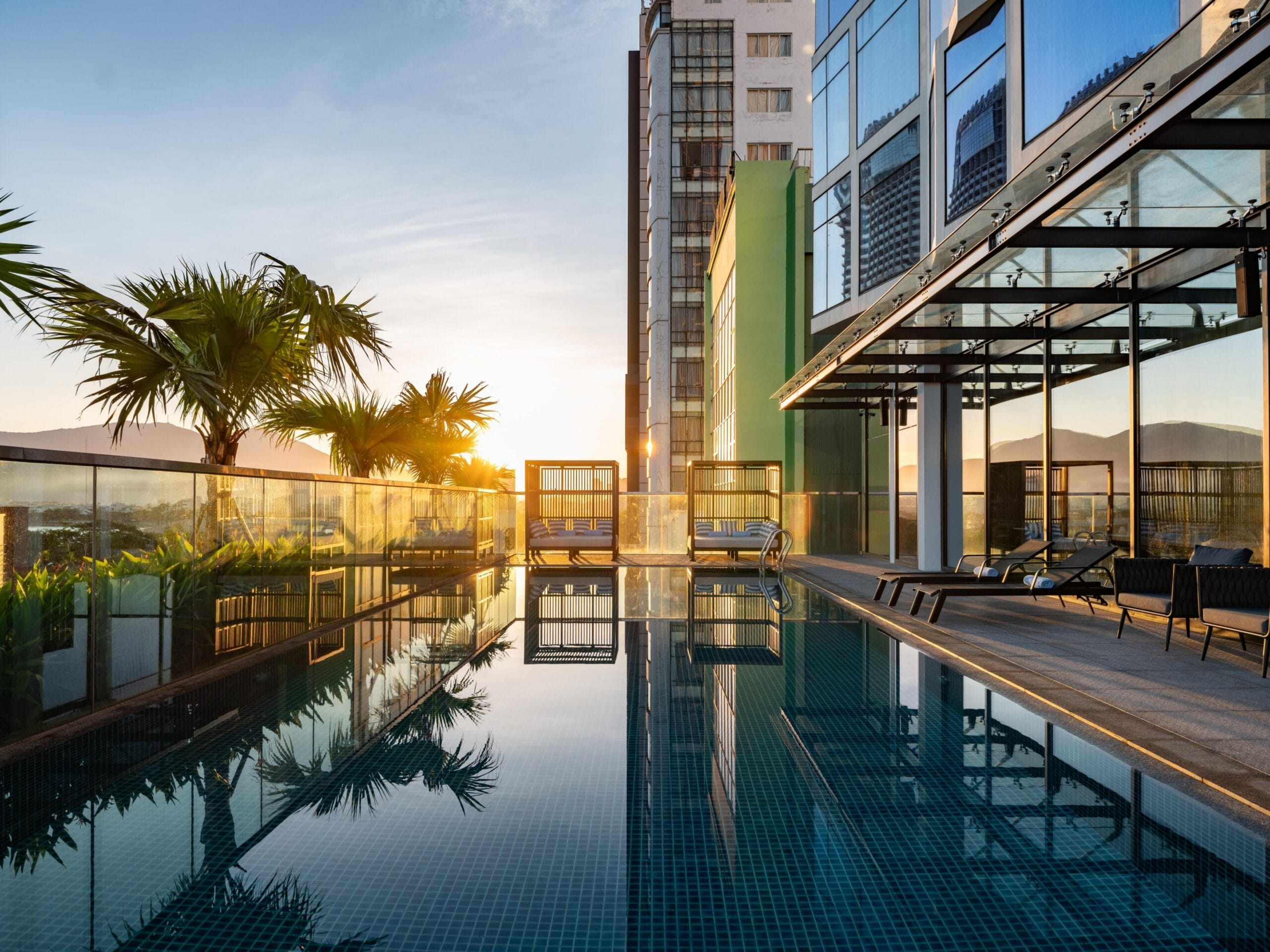 Khách sạn Crowne Plaza DANANG CITY CENTRE, thuộc tập đoàn IHG Review Chi Tiết Khách Sạn Cao Cấp Giữa Trung Tâm Đà Nẵng