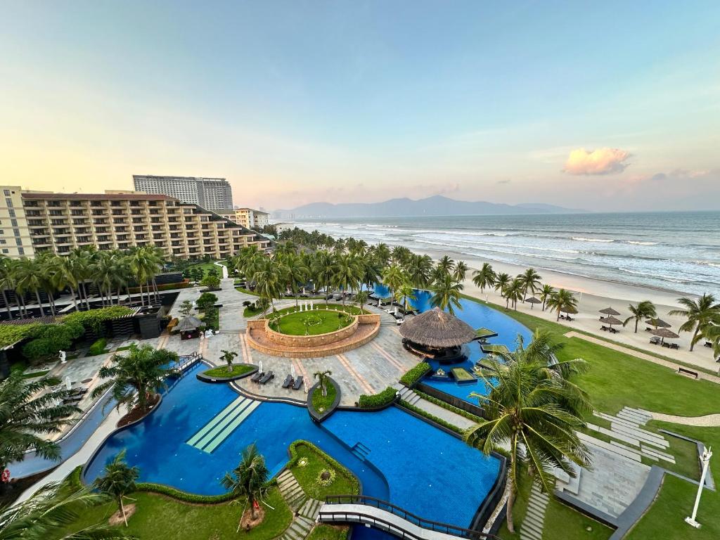 Khách sạn Crowne Plaza DANANG CITY CENTRE, thuộc tập đoàn IHG Review Chi Tiết Khách Sạn Cao Cấp Giữa Trung Tâm Đà Nẵng