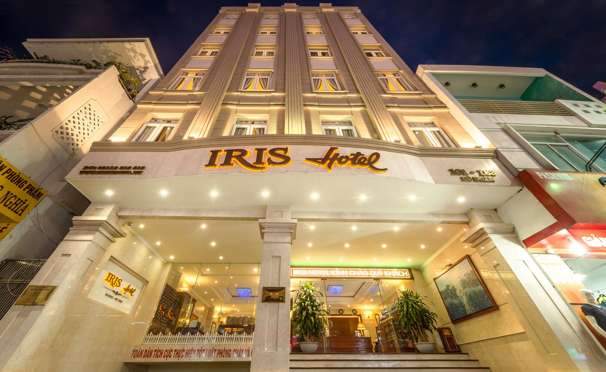Khách sạn Iris Review Chi Tiết Điểm Lưu Trú Thuận Tiện Ngay Trung Tâm Đà Nẵng