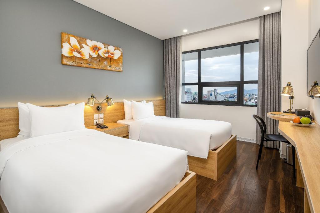 Magnolia Hotel Da Nang Review Chi Tiết Khách Sạn Trung Tâm Gần Sông Hàn