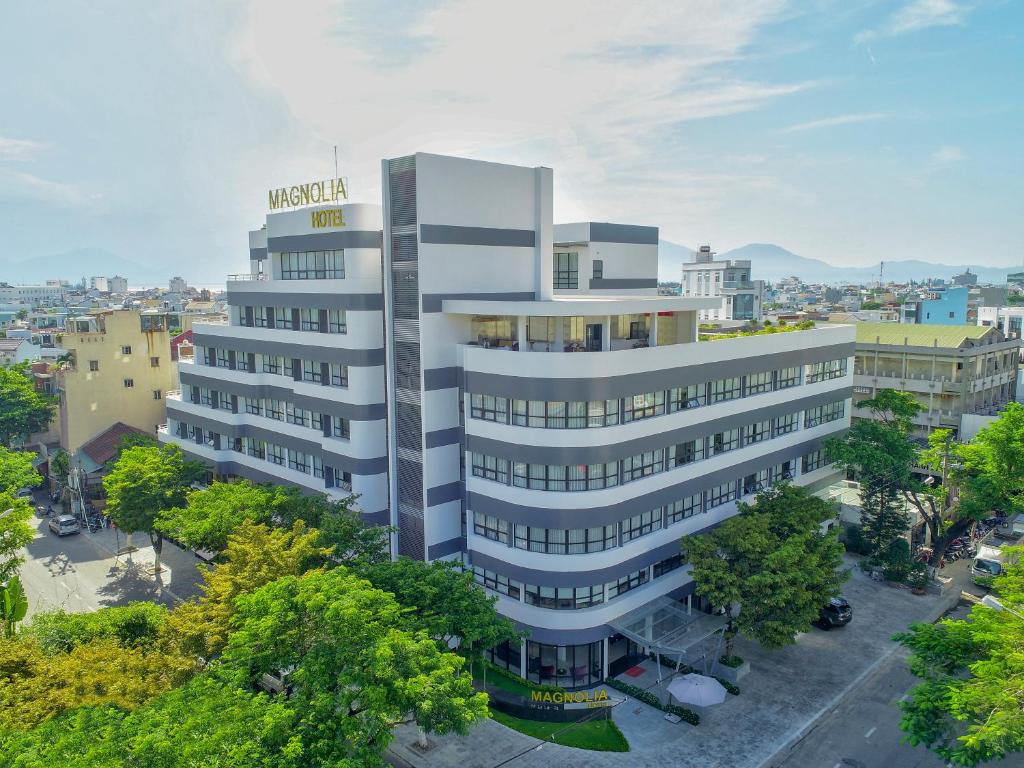 Magnolia Hotel Da Nang Review Chi Tiết Khách Sạn Trung Tâm Gần Sông Hàn