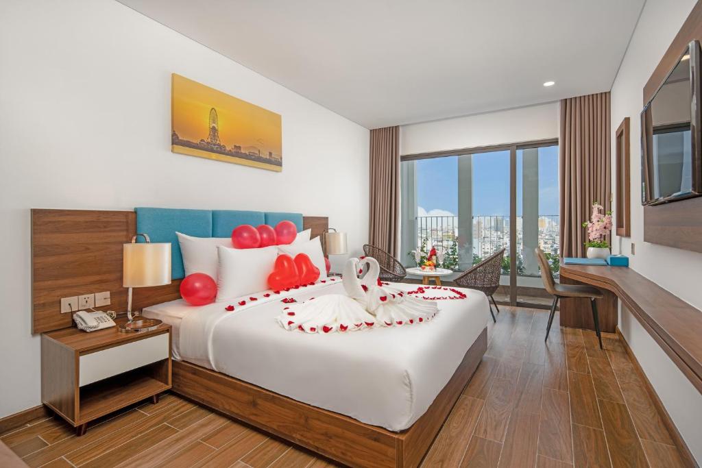 Review Gold Plaza Hotel Da Nang