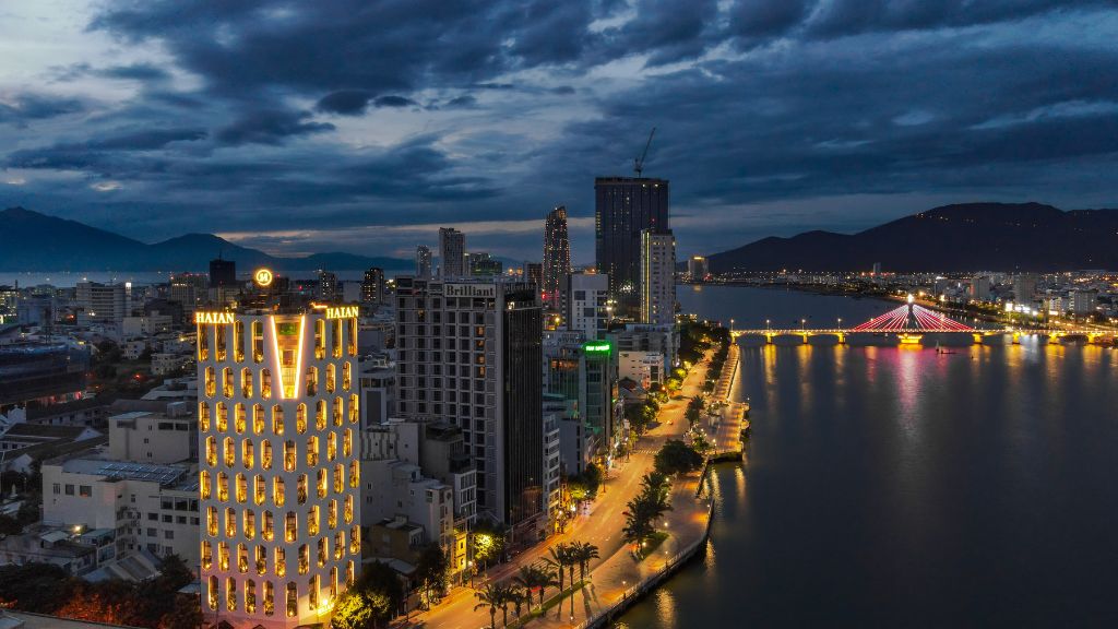 Review Haian Riverfront Hotel Da Nang: khách sạn 4 sao ven sông Hàn tại Đà Nẵng