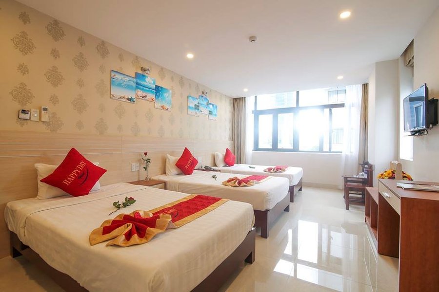 Review Happy Day Riverside Hotel & Spa Danang: Khách sạn trung tâm, giá mềm, view sông Hàn
