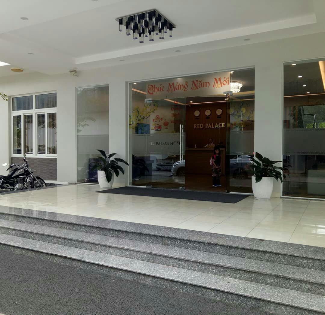 Review Khách sạn Red Palace-275 Nguyễn Tri Phương