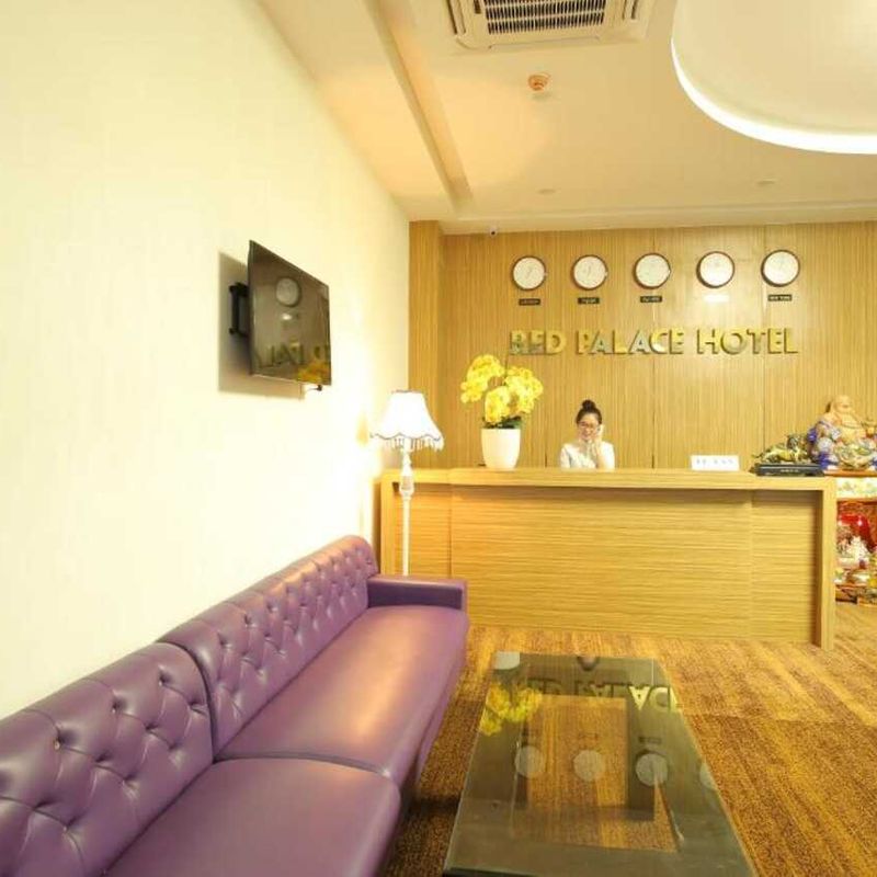 Review Khách sạn Red Palace-275 Nguyễn Tri Phương