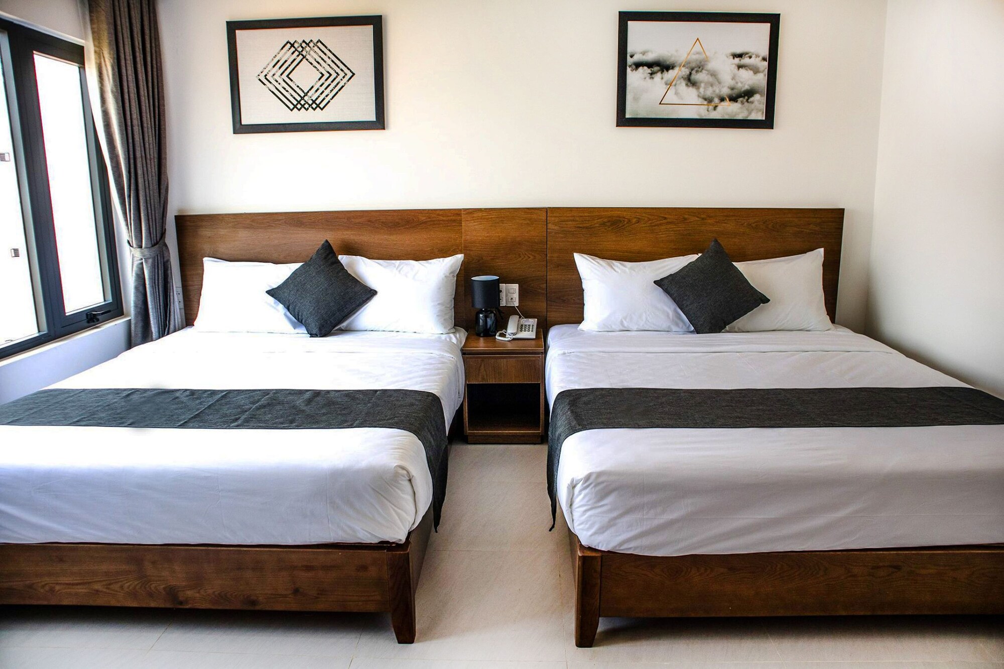 Review Robin Hotel Đà Nẵng – Khách Sạn Gần Biển Mỹ Khê Với Không Gian Lưu Trú Tiện Nghi