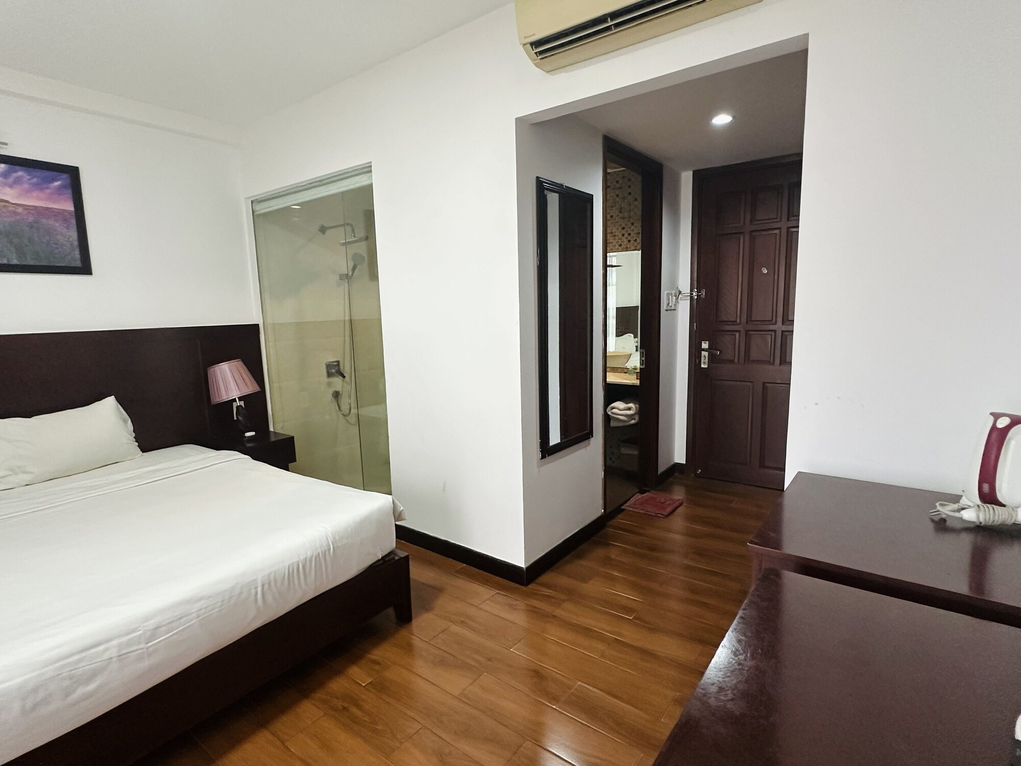 Review Song Thu Hotel: vị trí trung tâm, phòng gọn gàng và tiện di chuyển tại Đà Nẵng