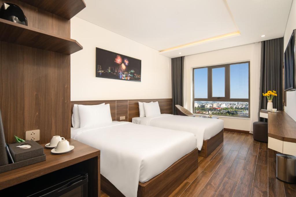Review Tan Phuong Nam Hotel & Apartment: khách sạn 3 sao gần Helio Center, Asia Park Đà Nẵng
